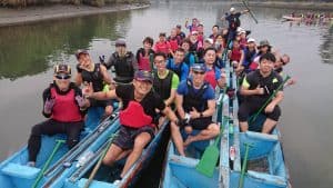 Alice Grünfelder schreibt in Taiwan und erholt sich davon beim Drachenbootfahren